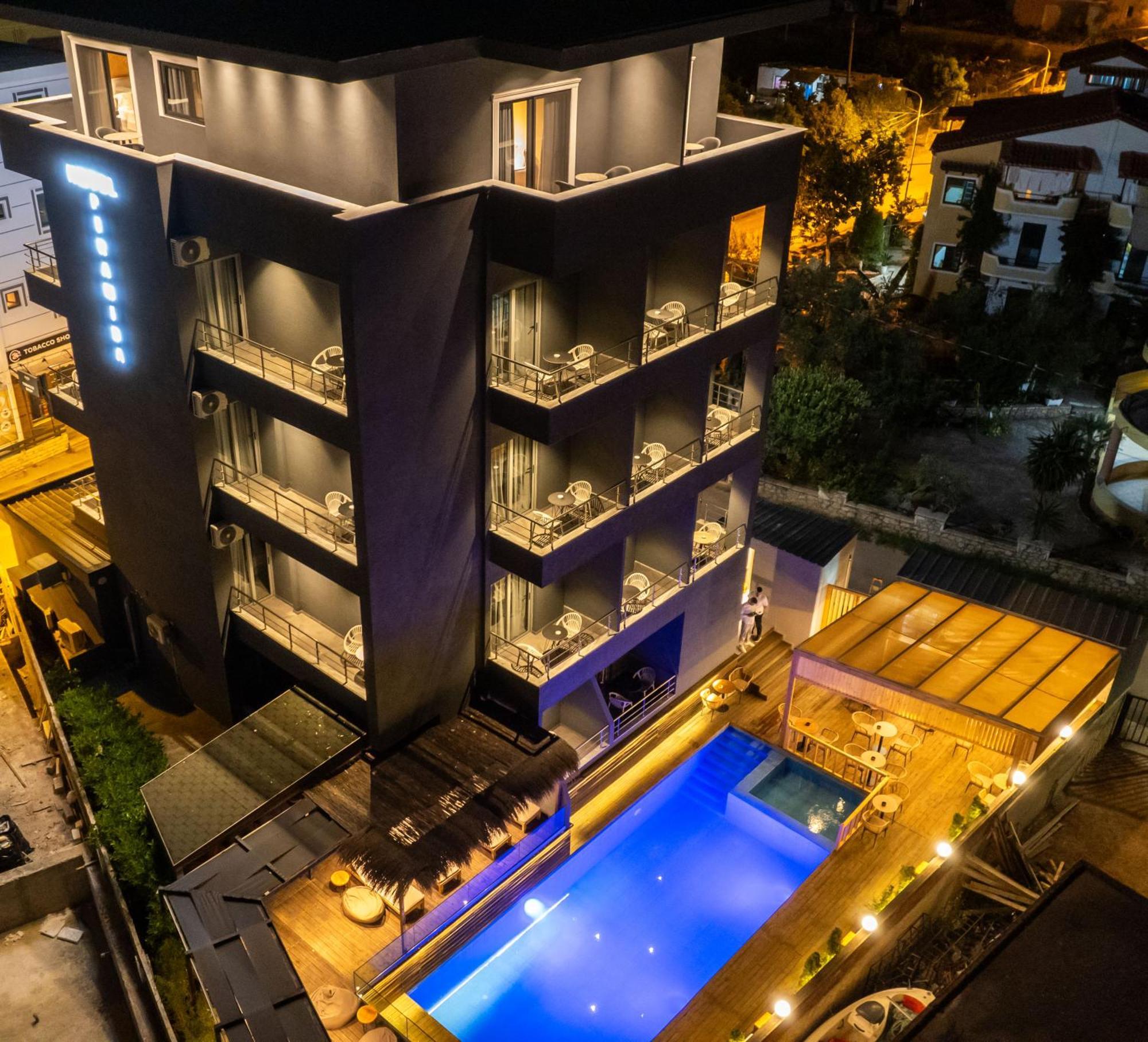 Piramida Hotel 4*